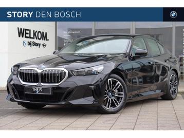 BMW i5 eDrive40 M Sport / Adaptieve LED / Achteruitrijcamera beschikbaar voor biedingen
