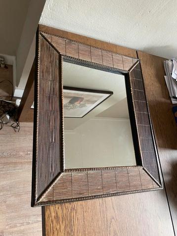 Vintage spiegel riet/hout beschikbaar voor biedingen