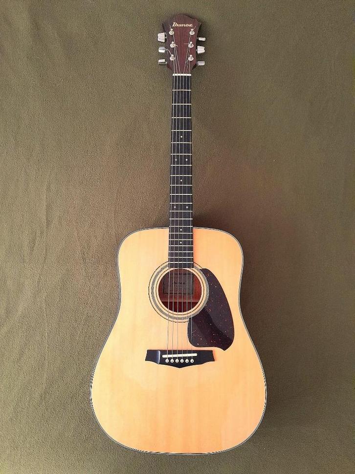 Ibanez V300 Akoestisch/Elektrisch, Muziek en Instrumenten, Snaarinstrumenten | Gitaren | Elektrisch, Zo goed als nieuw, Hollow body