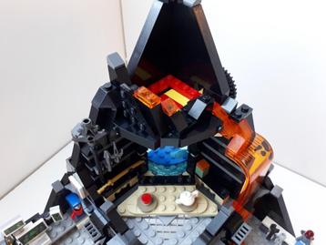 Lego, Ninjago, 70631, Garmadon`s Volcano lair beschikbaar voor biedingen