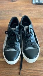 DKNY sneakers maat 37, Ophalen of Verzenden, Zo goed als nieuw, Sneakers of Gympen