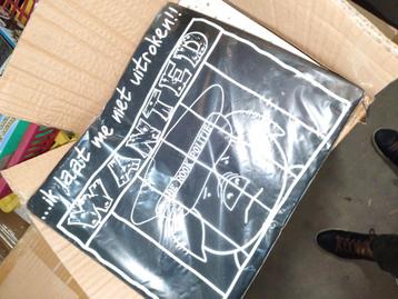 Partij t-shirts De rook politie  beschikbaar voor biedingen