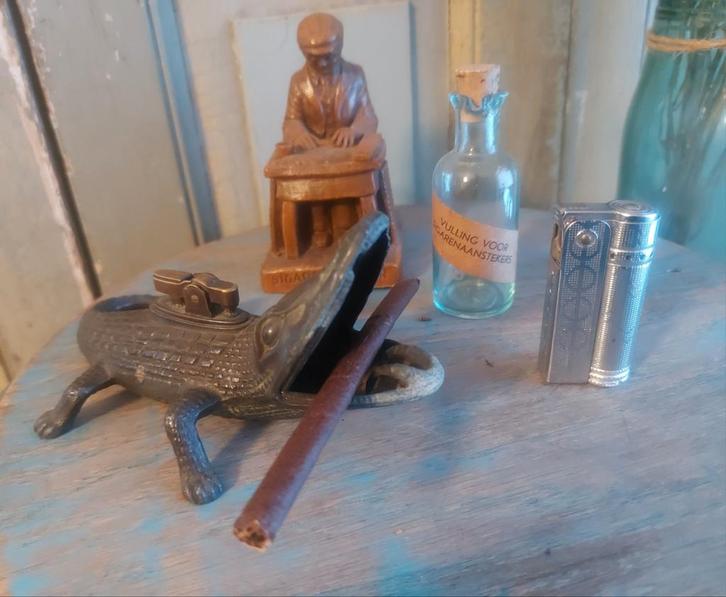 Lotje van 4 x roken rokerij, reclame,art deco aansteker,, Verzamelen, Rookartikelen, Aanstekers en Luciferdoosjes, Gebruikt, Aansteker