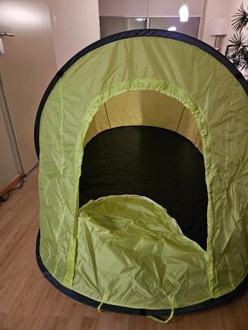 nieuwe 2 persoons pop up tent beschikbaar voor biedingen