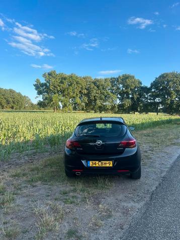 Opel Astra 1.4 Turbo Ecotec 103KW 5-D 2010 Zwart beschikbaar voor biedingen
