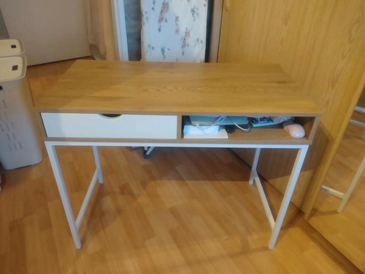 Mooi bureau met lade, Huis en Inrichting, Bureaus, Zo goed als nieuw, Bureau, Ophalen