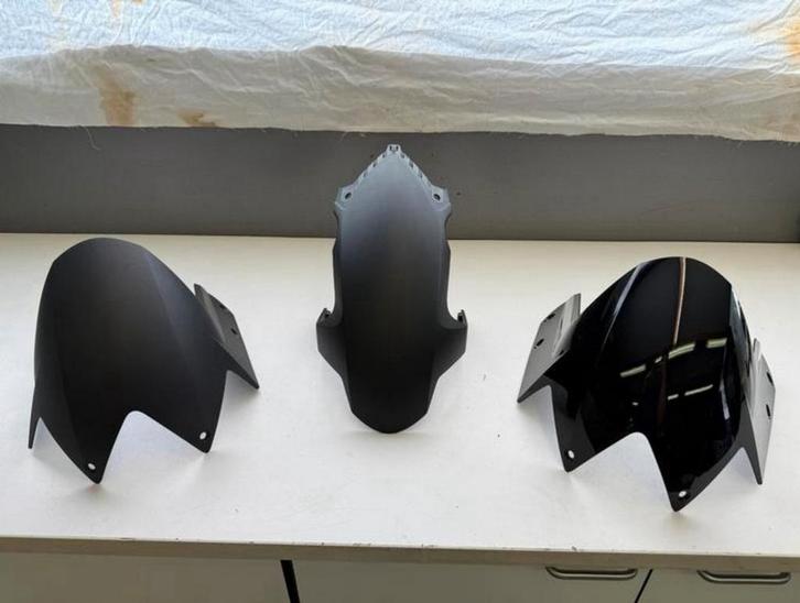 KTM Superduke 1290R - GT Gen1/2 OEM Voorste Spatbord NIEUW!!, Motoren, Accessoires | Overige, Zo goed als nieuw, Ophalen of Verzenden