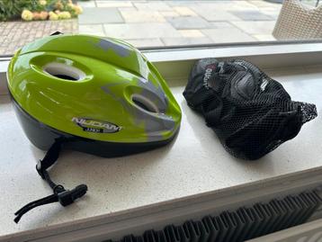Kinder skate helm en pols/ knie/ elleboog bescherming beschikbaar voor biedingen