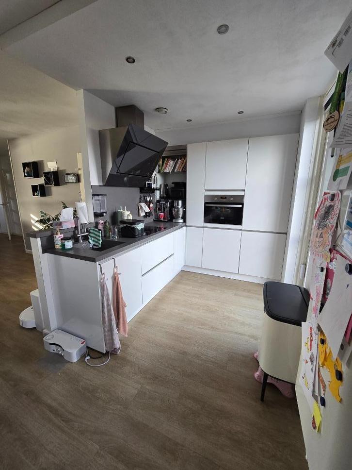 Complete keuken exclusief apparatuur, Huis en Inrichting, Keuken | Complete keukens, Gebruikt, Hoekkeuken, Wit, Graniet of Steen