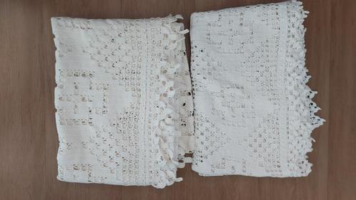 2 hand gehaakte spreien vintage / brocante / retro, Huis en Inrichting, Woonaccessoires | Plaids en Woondekens, Gebruikt, Ophalen