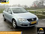 Volkswagen Passat 2.0 FSI Comfortline Trekhaak Airco, Voorwielaandrijving, 730 kg, 4 cilinders, Blauw