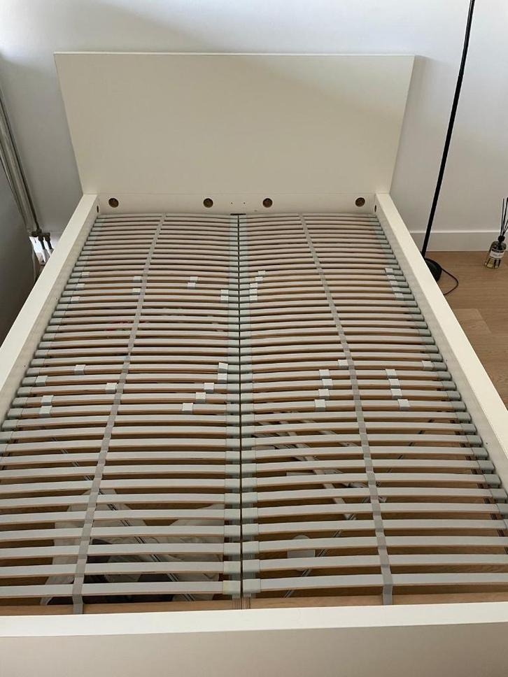 Bed Ikea Malm inclusief matras en lattenbodems, Huis en Inrichting, Slaapkamer | Bedden, Gebruikt, Tweepersoons, 140 cm, 200 cm