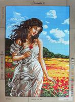 Cado voorbedrukt  groot borduurstramien dame in klaprozen, Hobby en Vrije tijd, Borduren en Borduurmachines, Ophalen of Verzenden