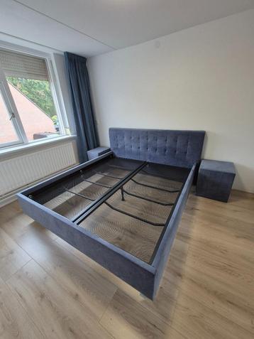 Bed 2-persoons gestoffeerd van BeterBed beschikbaar voor biedingen