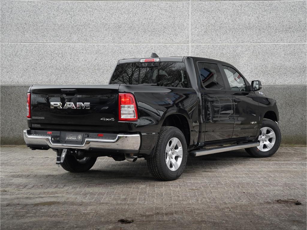 Dodge Ram 1500 Big Horn eTorque 3.6L V6 CrewCab 4X4 |Navigat, Auto's, Dodge, Automaat, Stof, Zwart, 24 maanden