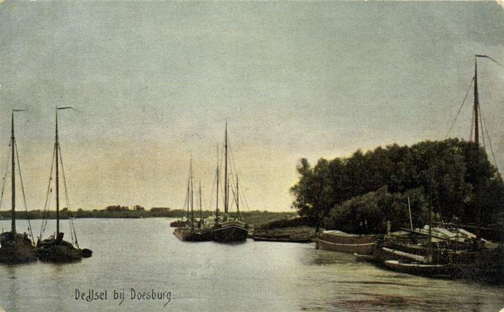 De IJsel bij Doesburg. - schepen - 1910 gelopen, Verzamelen, Ansichtkaarten | Nederland, Gelopen, Noord-Brabant, Voor 1920, Ophalen of Verzenden
