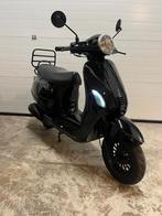 BTC Riva  | Vespa look | 2019 | Brom | inruil mogelijk, Btc, Btc, Btc, Maximaal 45 km/u