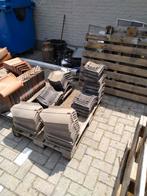 5 stuks pallets met nok,kant,omloop,knik en diversen dakpann, Doe-het-zelf en Verbouw, Dakpannen en Dakbedekking, Ophalen, Steen of Klei