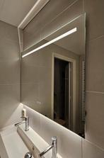 Moderne badkamerspiegel met LED verlichting en anti-condens, Ophalen, Zo goed als nieuw, 75 tot 100 cm, Minder dan 100 cm
