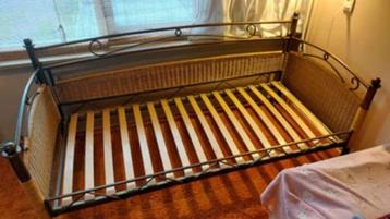 bed, 200x90.  beschikbaar voor biedingen