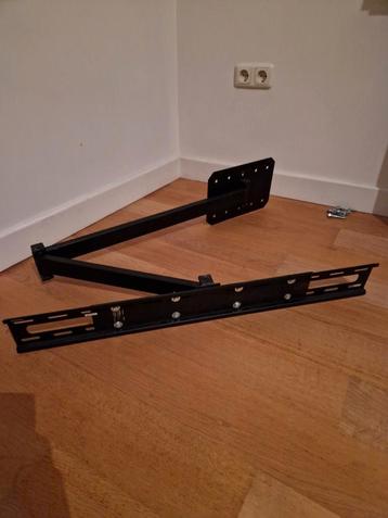 Verstelbare TV Beugel van Hama beschikbaar voor biedingen