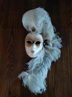 Venetiaans masker met veren - Nieuwstaat, Ophalen, Zo goed als nieuw