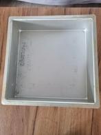 Vierkanten bakvorm 27,9 x 27,9 x7,6 cm, Ophalen of Verzenden, Gebruikt, Taarten, Bakvorm