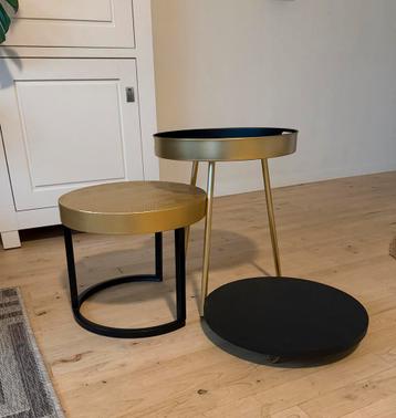 3 bijzettafeltjes in zwart met goud