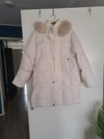 Mooie witte winterjas met bontkraag, Kleding | Dames, Jassen | Winter, Ophalen of Verzenden, Zo goed als nieuw, Maat 46/48 (XL) of groter