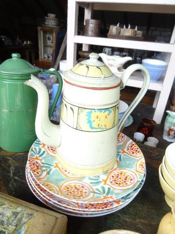 Franse emaille koffiepotten kannen kannetjes melkkokers beschikbaar voor biedingen