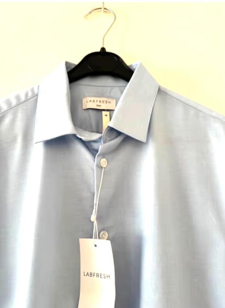 NIEUW LABFRESH lichtblauw overhemd shirt small BCBC, Kleding | Heren, Overhemden, Nieuw, Halswijdte 38 (S) of kleiner, Blauw, Ophalen of Verzenden