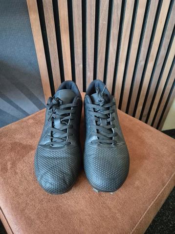 Voetbalschoenen - Dutchy - maat 40 beschikbaar voor biedingen