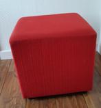 Rode stoffen hocker, 46x46x46, Minder dan 50 cm, Gebruikt, Stof, Minder dan 50 cm