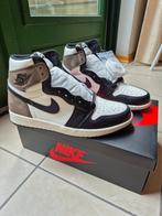 Jordan 1 Retro High Dark Mocha - EU 44 / US 10, Kleding | Heren, Schoenen, Bruin, Nike Jordan, Nieuw, Ophalen of Verzenden