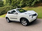 Mooie Nissan Juke 1.6 CVT Wit, Automaat, NAVI, Camera, Euro 5, Stof, 1250 kg, Zwart