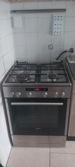 Siemens gasfornuis met oven, Witgoed en Apparatuur, Fornuizen, Ophalen, Gebruikt, 4 kookzones, Gas