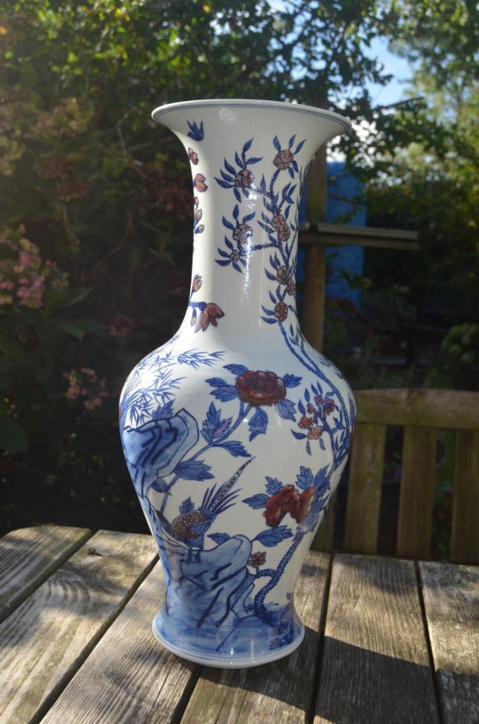 Fraaie Chinese vaas apocrief gemerkt Kangxi, Antiek en Kunst, Kunst | Niet-Westerse kunst, Ophalen of Verzenden