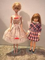 Doos vol oude barbie standaardjes vintage, Ophalen of Verzenden, Zo goed als nieuw, Pop