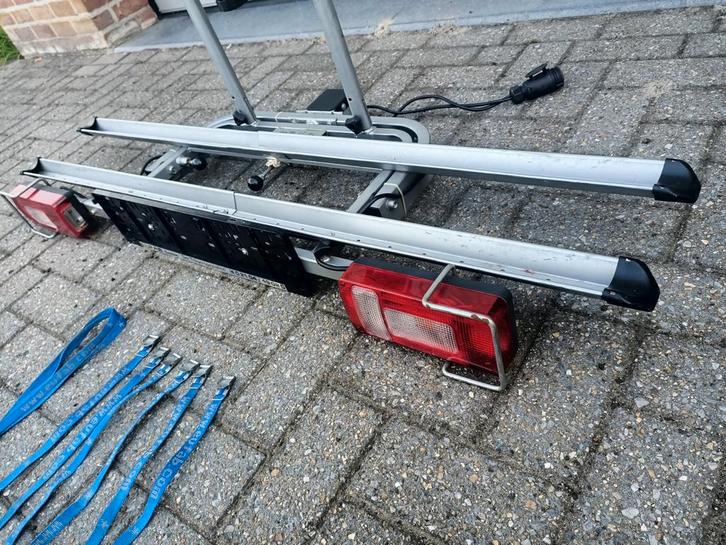 Fietsendrager Eufab voor 2 fietsen, Auto diversen, Fietsendragers, Zo goed als nieuw, Trekhaakdrager, 2 fietsen, Ophalen