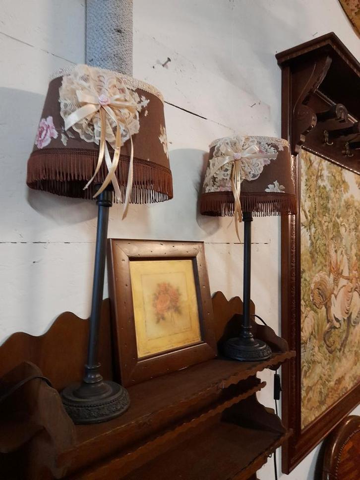 Set 2 leuke brocante lampjes compleet, Huis en Inrichting, Lampen | Tafellampen, Zo goed als nieuw, Minder dan 50 cm, Ophalen of Verzenden