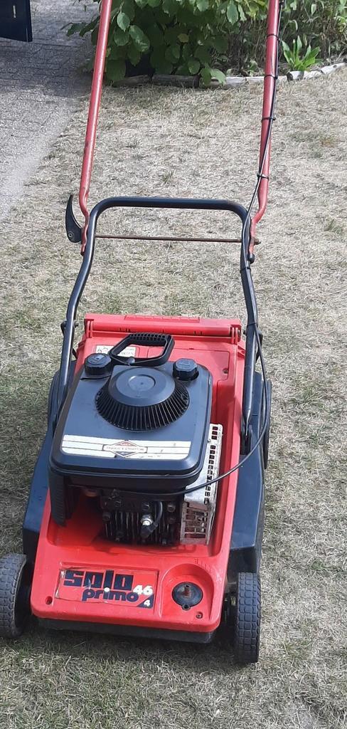 Grasmaaier briggs en stratton, Tuin en Terras, Grasmaaiers, Gebruikt, Benzine-grasmaaier, 40 t/m 49 cm, Cirkelmaaier, Ophalen