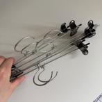 Bottom clothing hangers coat hangers, Ophalen, Zo goed als nieuw, Metaal, Kinderen en Volwassenen