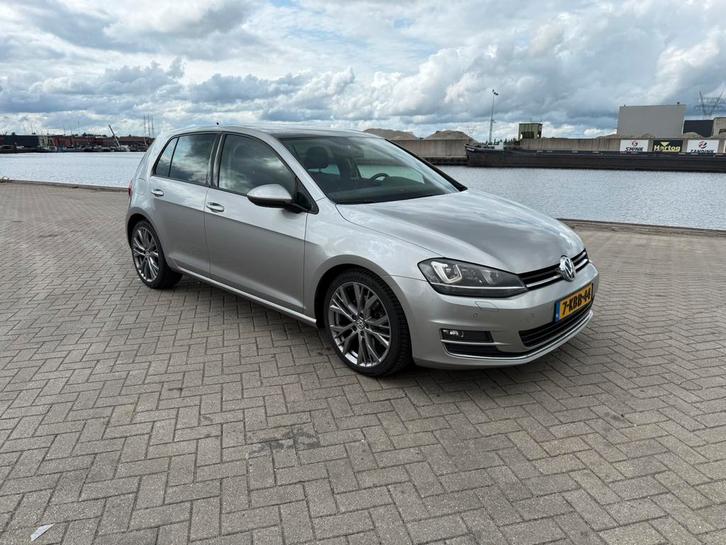 Volkswagen Golf 1.4 TSI 103KW DSG 2013 Grijs, Auto's, Volkswagen, Particulier, ABS, Achteruitrijcamera, Adaptieve lichten, Adaptive Cruise Control