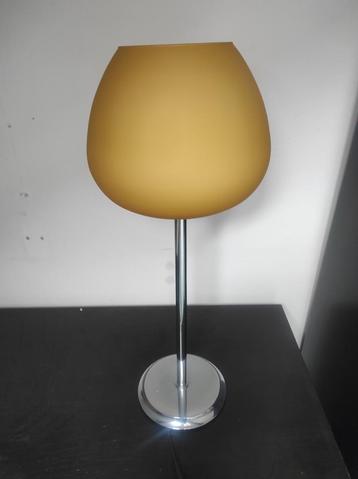 lamp beschikbaar voor biedingen