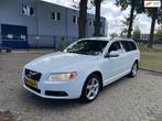 Volvo V70 2.4 D5 Momentum Bj 2011, Auto's, Volvo, Euro 5, Gebruikt, Zwart, 2000 kg
