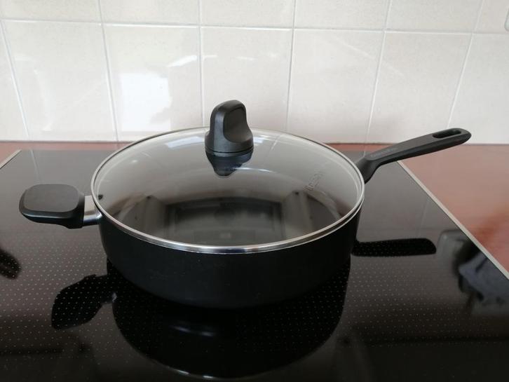 greenpan : memphis hapjespan met deksel, Huis en Inrichting, Keuken | Potten en Pannen, Zo goed als nieuw, Koekenpan of Braadpan