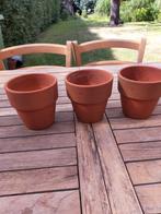 3'terracotta bloempotten. IZGS., Ophalen of Verzenden, Zo goed als nieuw, Rond, Minder dan 25 cm