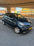 Toyota Aygo 5DRS NIEUWE APK, Auto's, Voorwielaandrijving, 4 stoelen, 68 pk, Origineel Nederlands