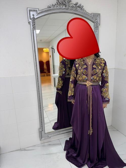 Mooie nette hoogwaardige 3deloge takchita te koop!, Kleding | Dames, Gelegenheidskleding, Zo goed als nieuw, Overige typen, Maat 42/44 (L)