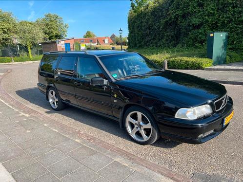 Volvo V70 2.3 R AWD AUT 1998 Zwart, Auto's, Volvo, Particulier, V70, Benzine, Stationwagon, Automaat, Geïmporteerd, Zwart, Vierwielaandrijving